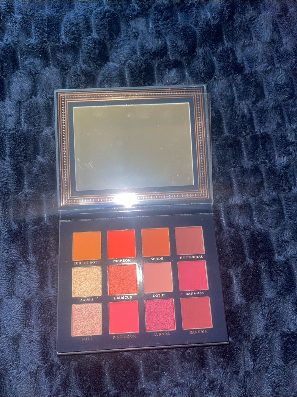 Ace Beaute Scarlet Dusk Palette